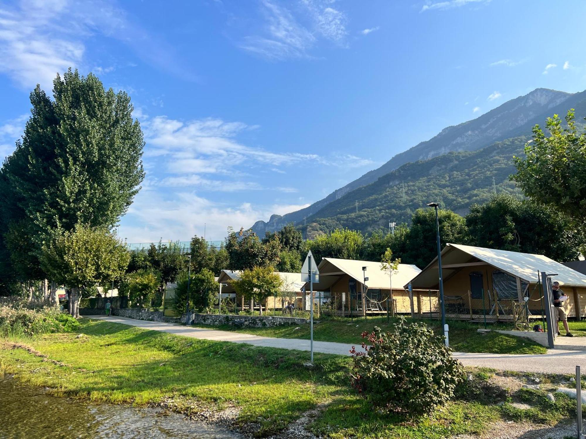 Glamping Camping Rivabella Lecco Buitenkant foto