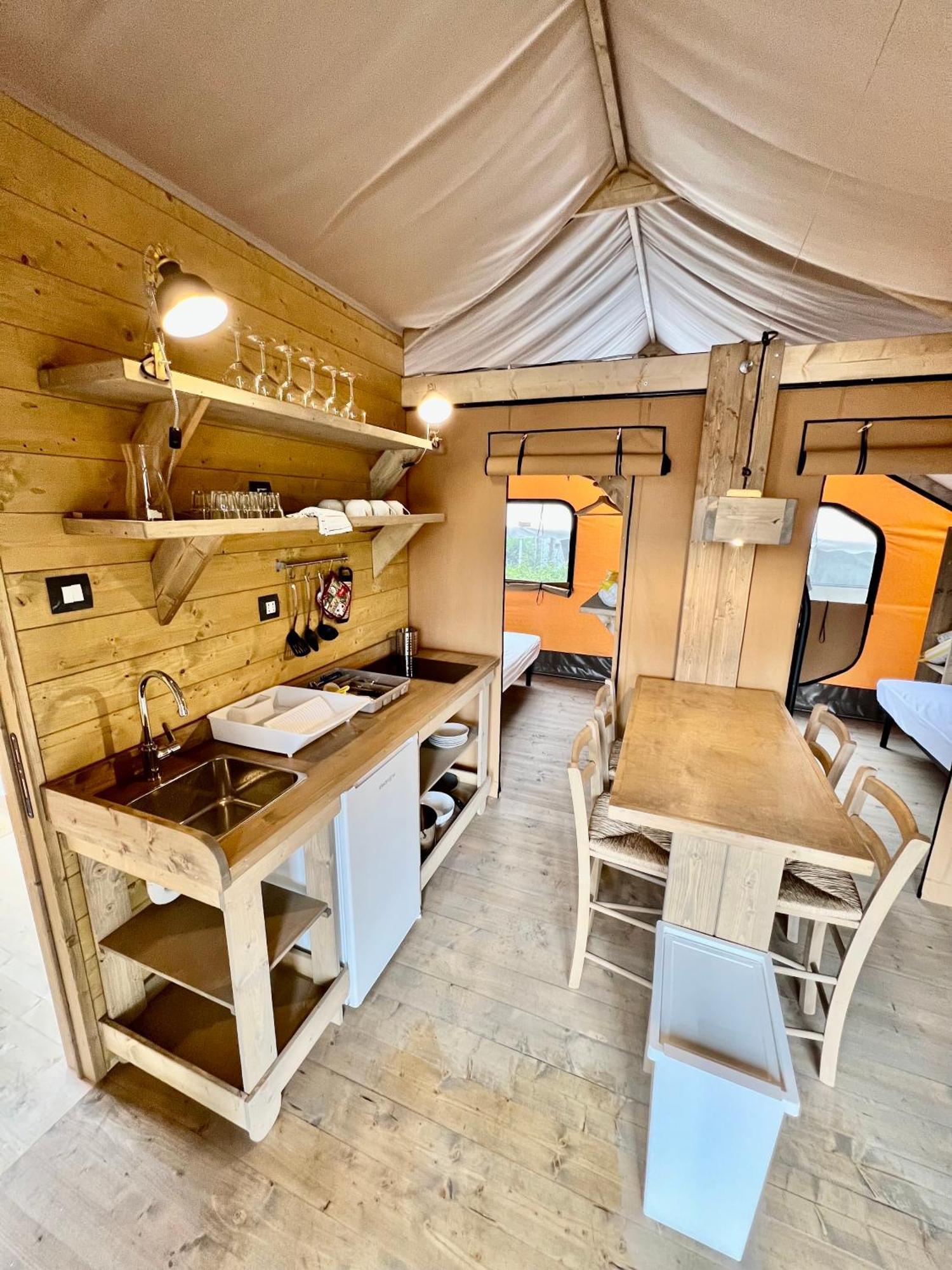 Glamping Camping Rivabella Lecco Buitenkant foto